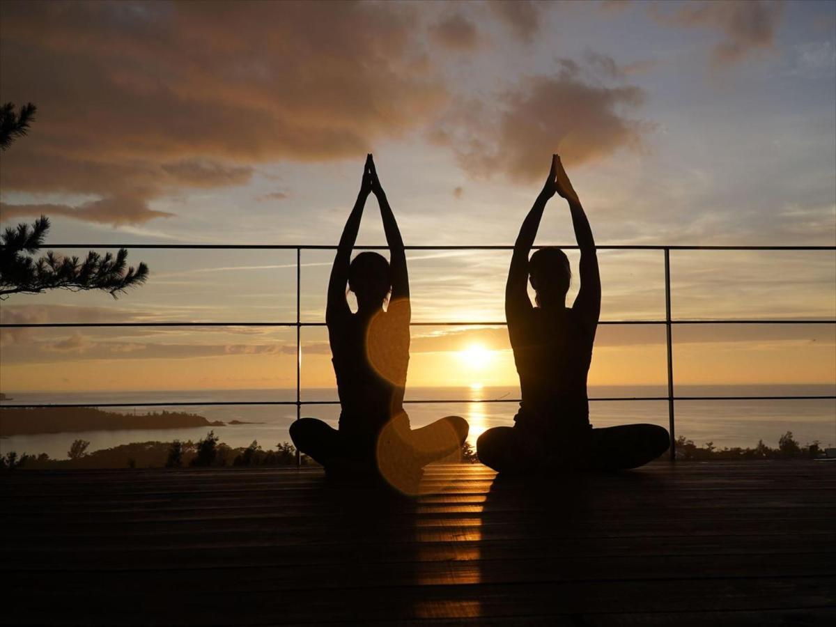 Wayn-Zen Onna Hotel Exterior foto